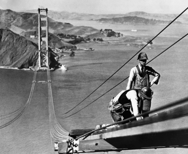 building the golden gate bridge